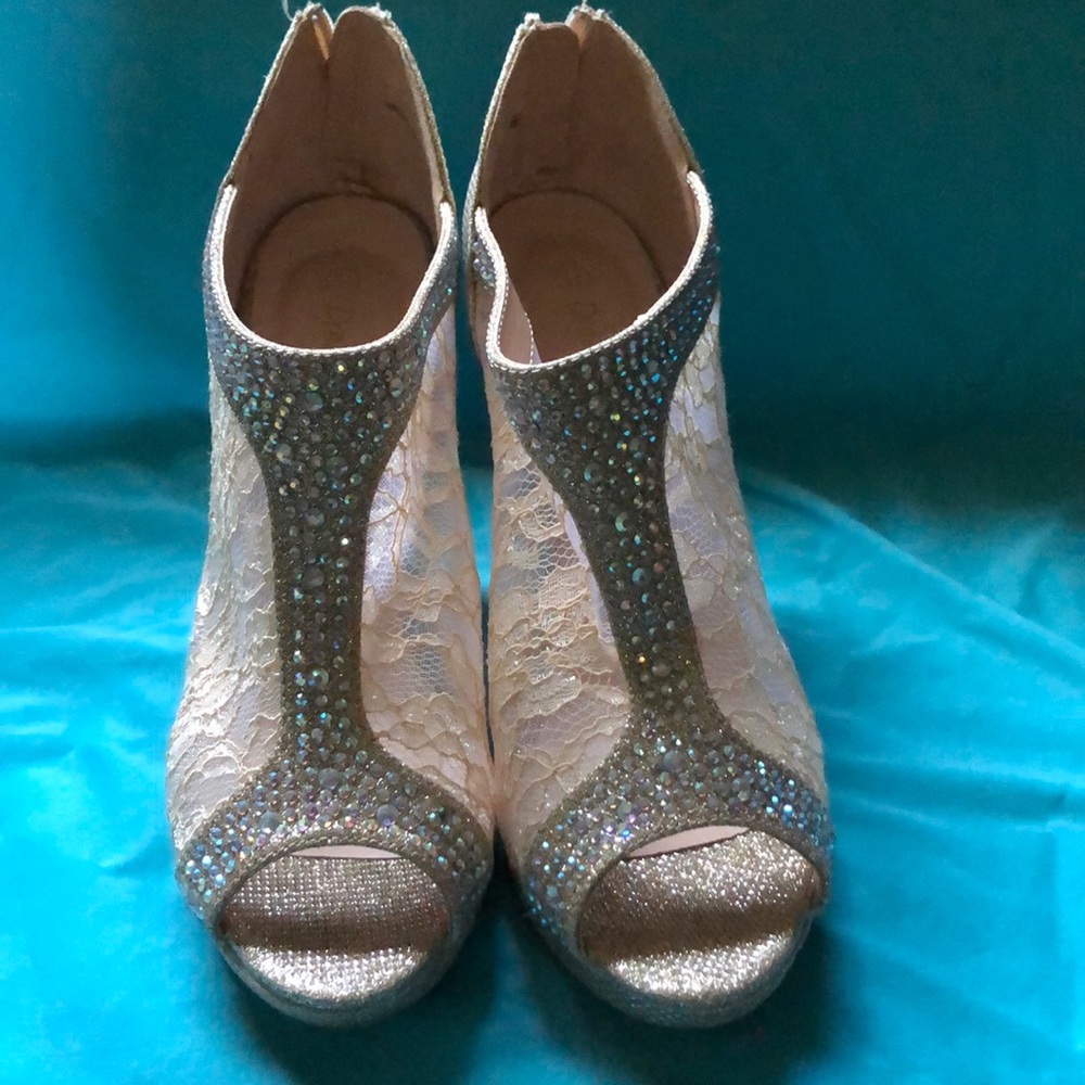 Dream Paris heels size 8.5